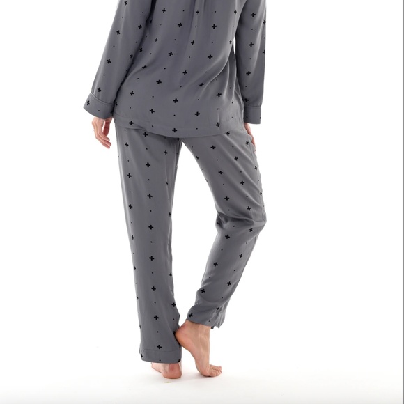 Paper Label Pajama Set Cross Print Small - Picture 4 of 12